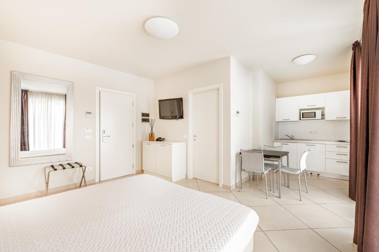 Hotel & Residence Exclusive Marina Di Carrara Eksteriør bilde